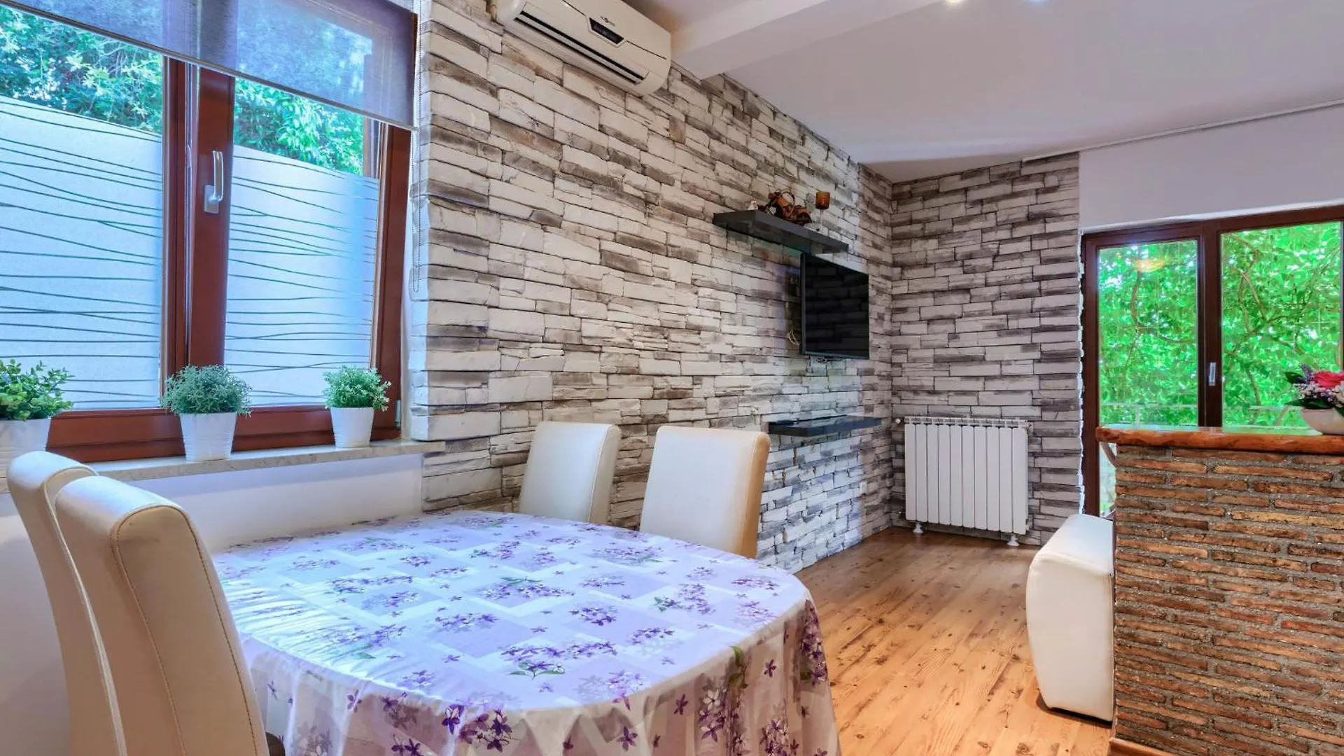 Apartment Apartmani Amaii-1 By Interhome Karigador