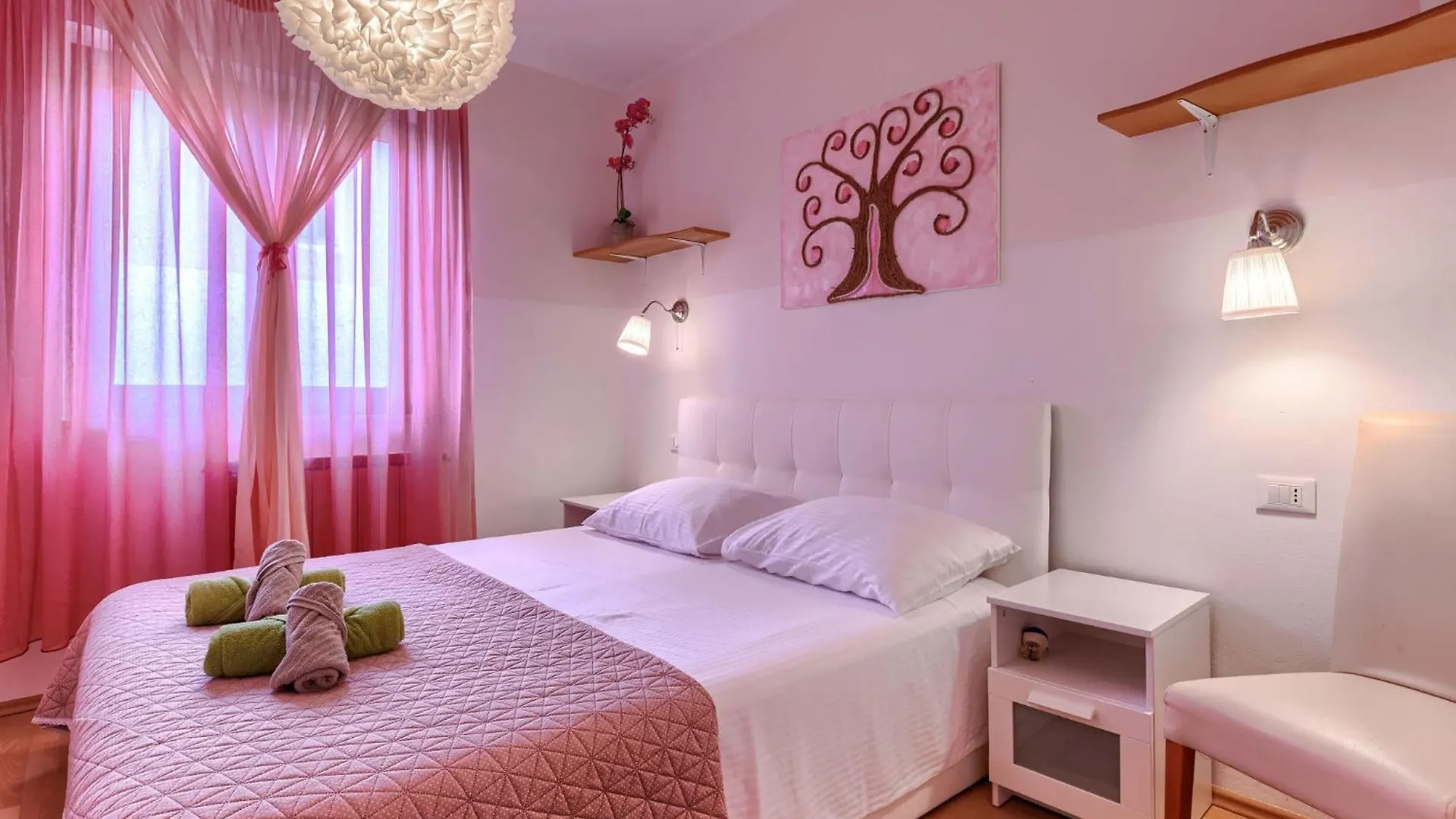 Apartment Apartmani Amaii-1 By Interhome Karigador